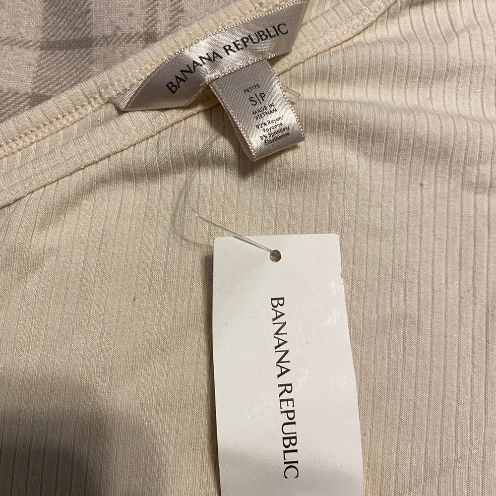 NWT Ribbed One Shoulder Shirt - Picture 2 of 4